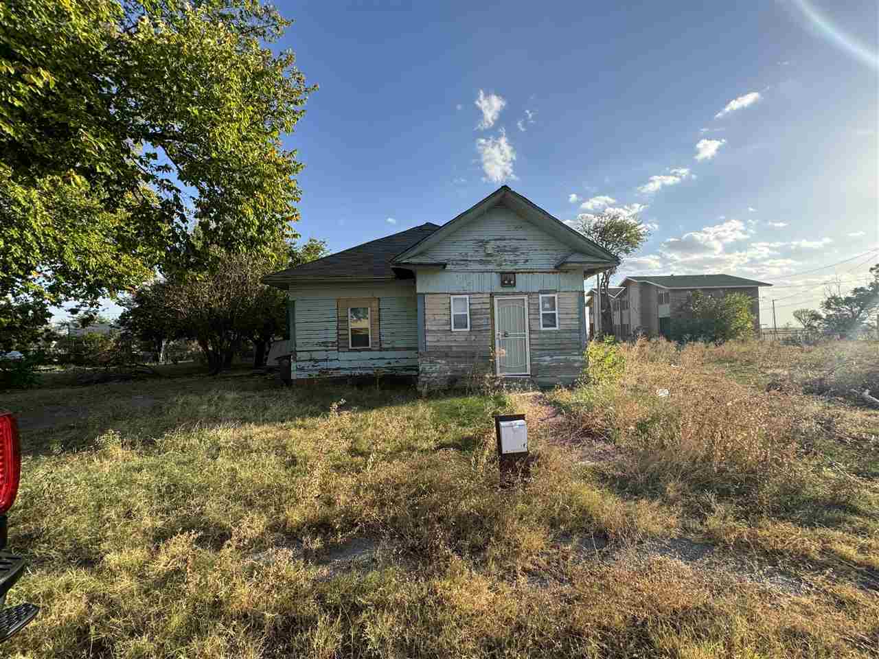 Property Photo:  1608 SW Douglas Ave  OK 73501 