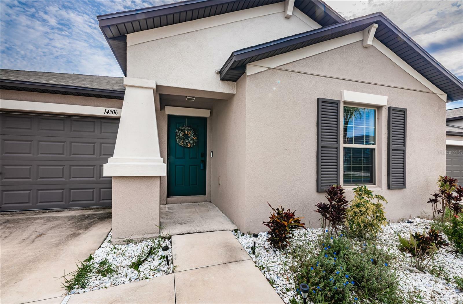 Property Photo:  14906 Imperial Purple Lane  FL 33598 