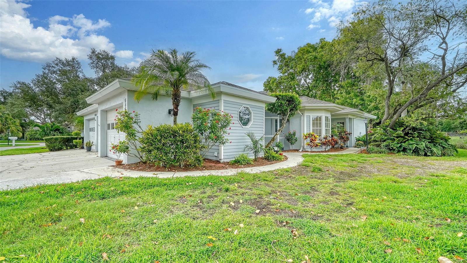 6467 Carrington Circle 43  Sarasota FL 34238 photo