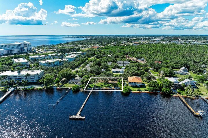Property Photo: 5060 Melbourne Street FL 33980