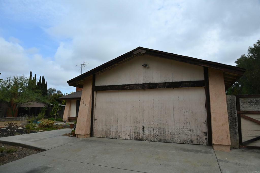 Property Photo:  320 S Orleans Avenue  CA 92027 