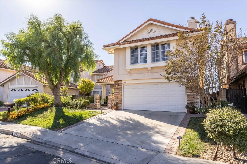 Property Photo:  12035 Falcon Crest Way  CA 91326 