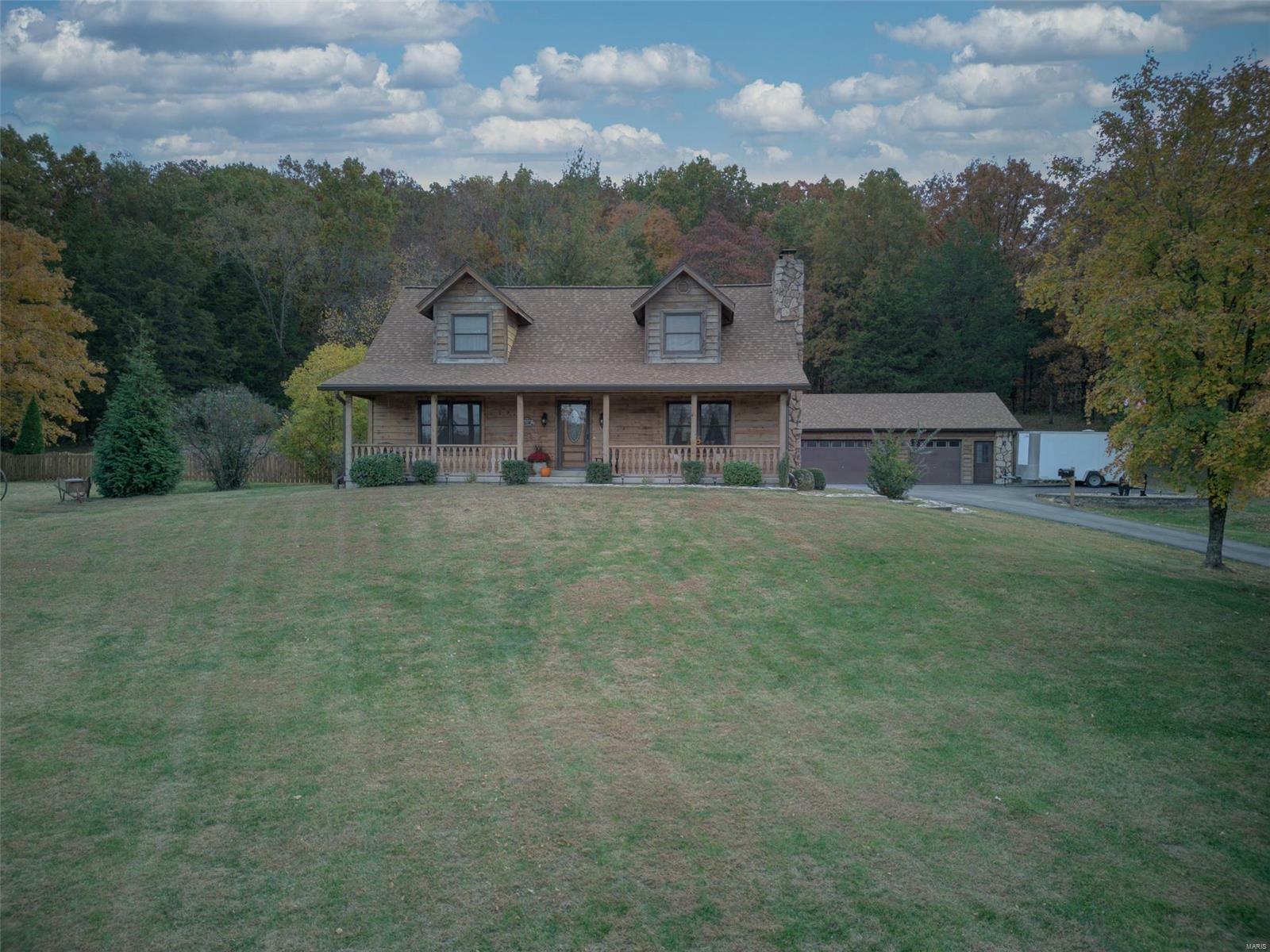 Property Photo:  17422 Walnut Crest  MO 63357 