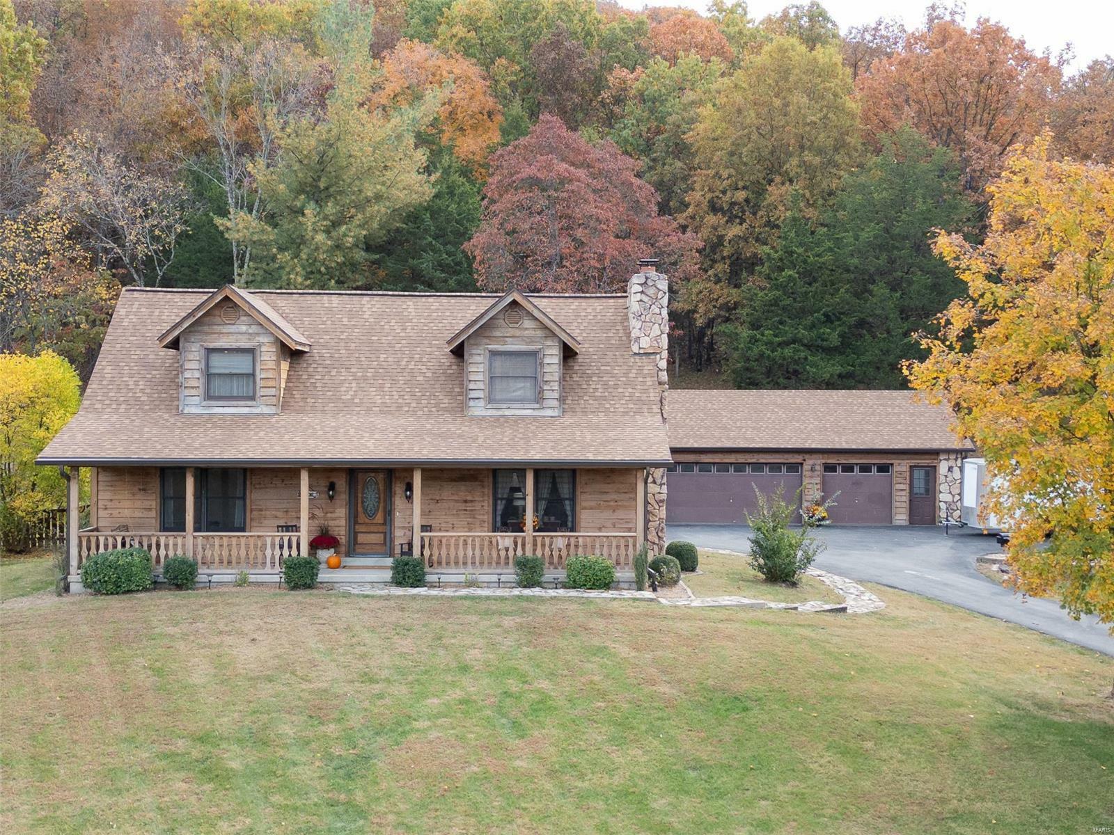 Property Photo:  17422 Walnut Crest  MO 63357 