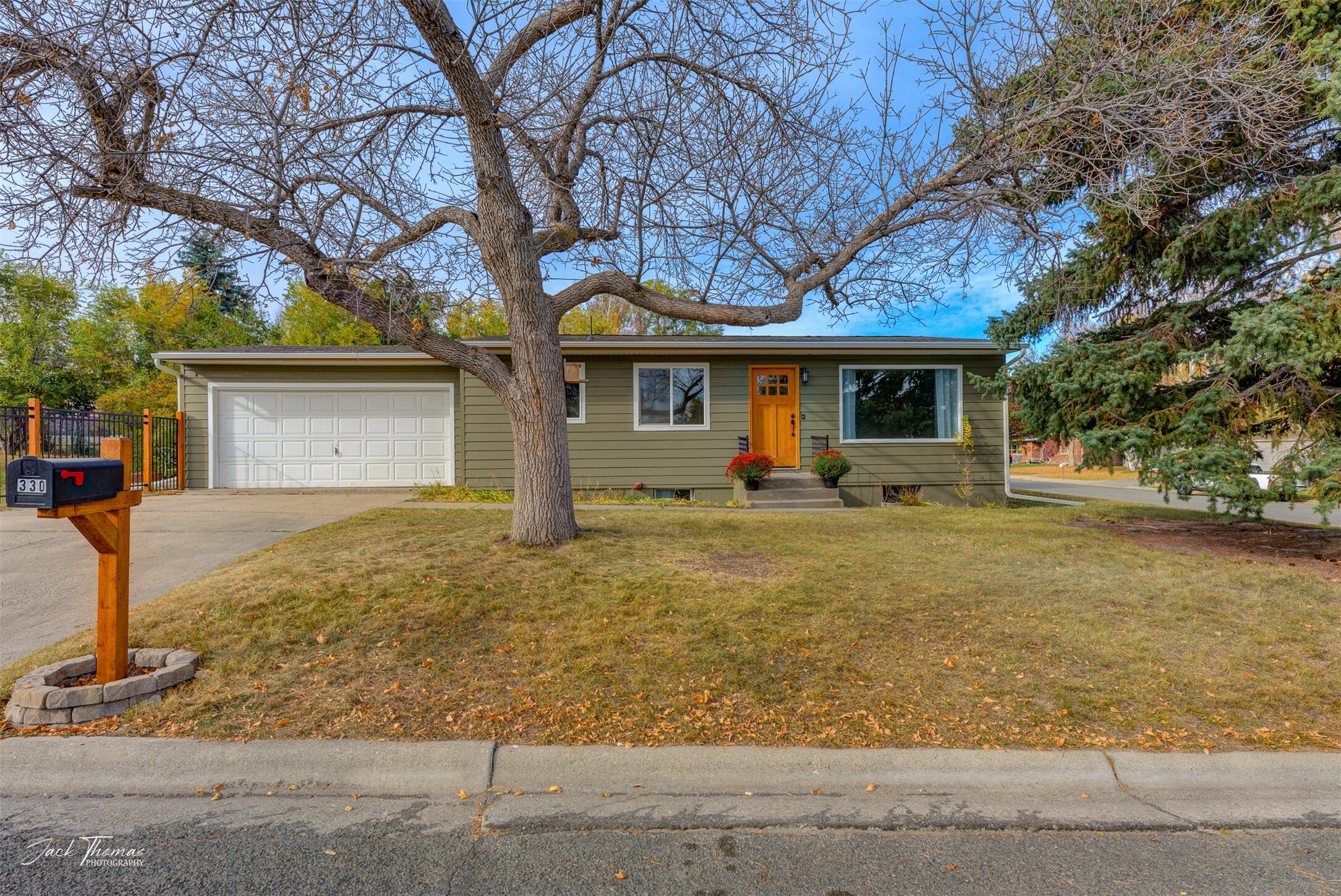 Property Photo:  330 N Oregon Street  MT 59601 