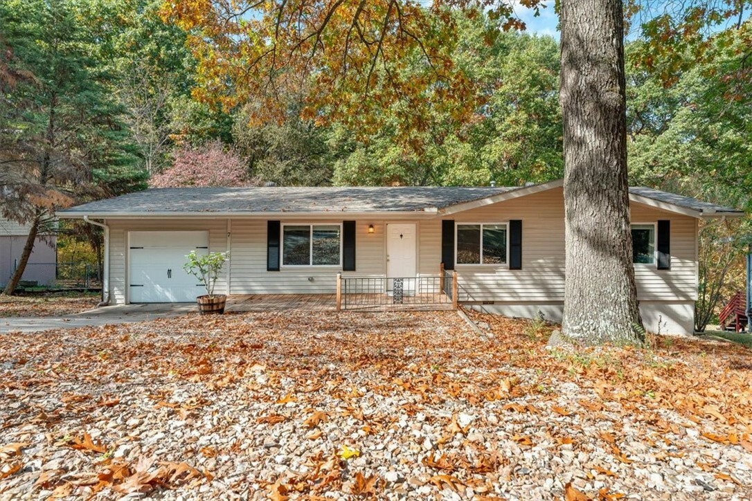 Property Photo:  7 Bewdley Circle  AR 72714 