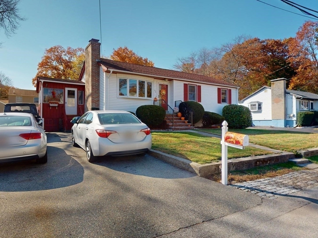 Property Photo:  32 Hillcrest Rd  MA 01803 