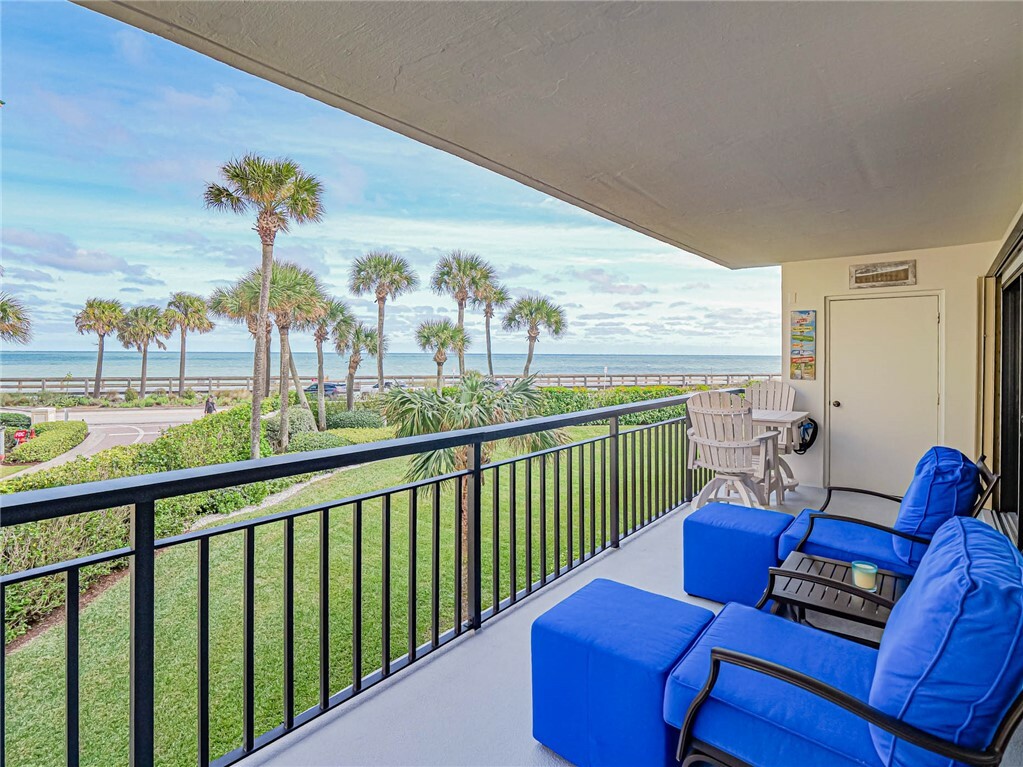 Property Photo:  4101 Ocean Drive 2A  FL 32963 