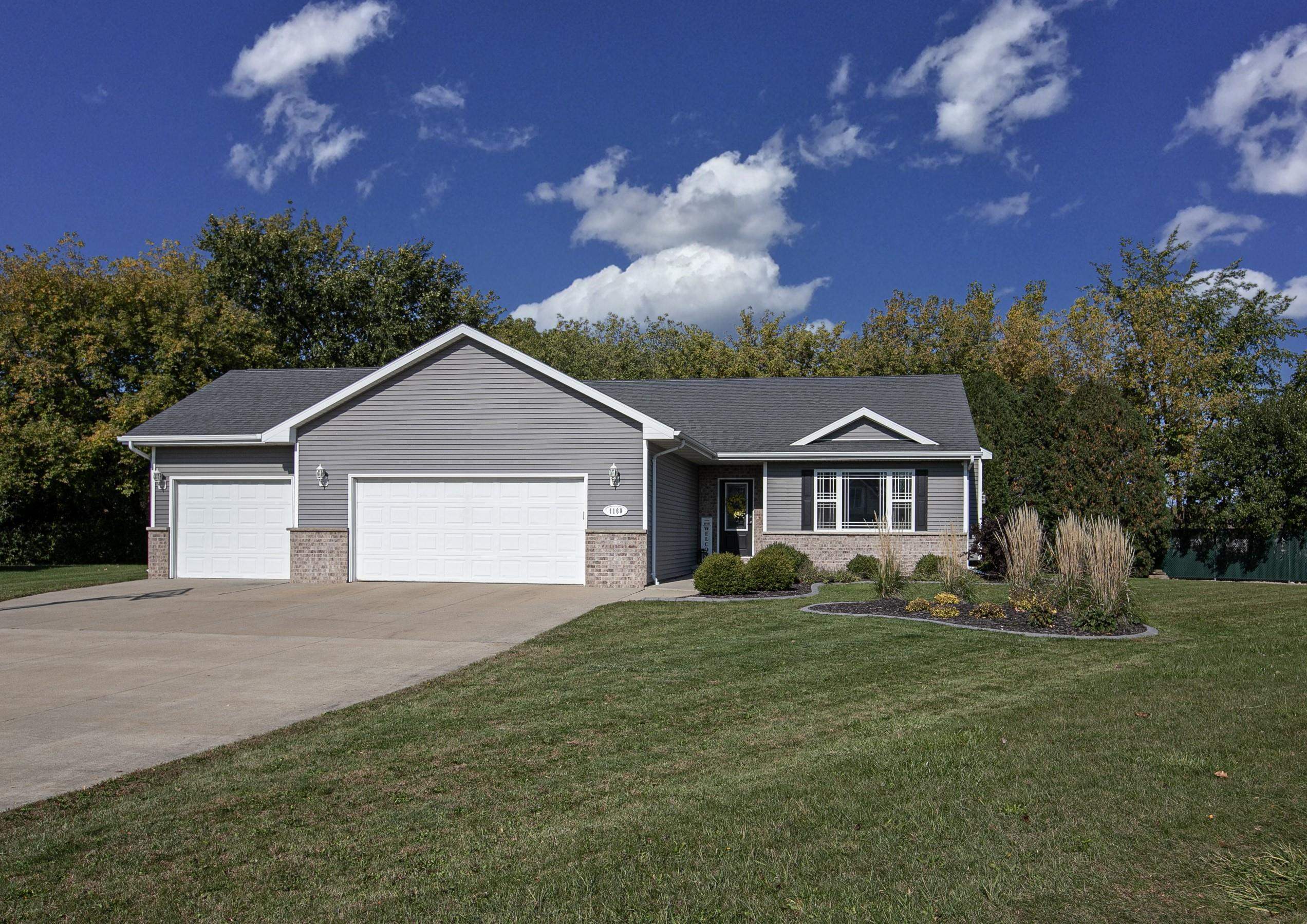 1160 Golden Field Road  Neenah WI 54956 photo