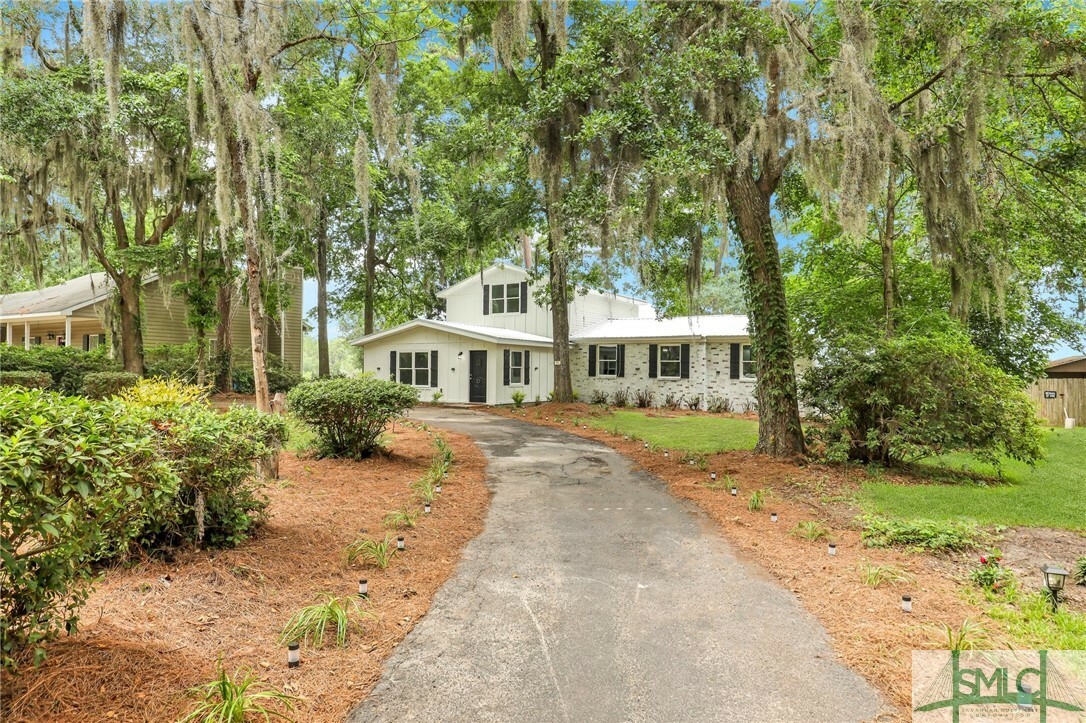 Property Photo:  1497 Lake Drive  GA 31320 