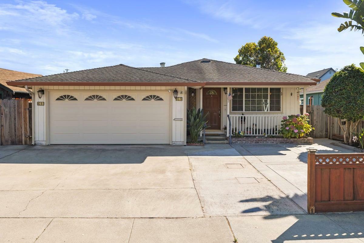 Property Photo:  915 Delaware Avenue  CA 95060 