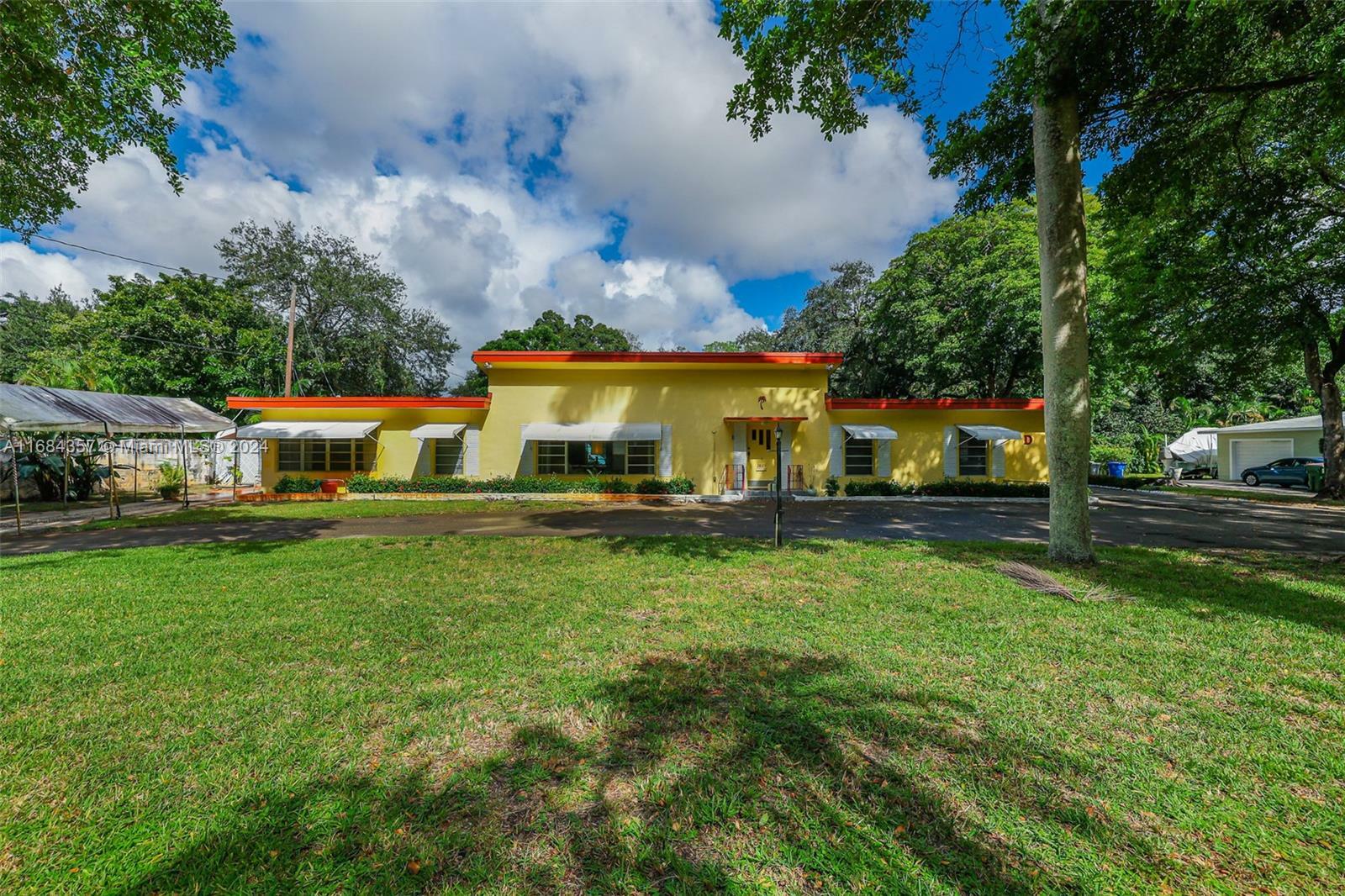 Property Photo:  2889 Riverland Rd  FL 33312 