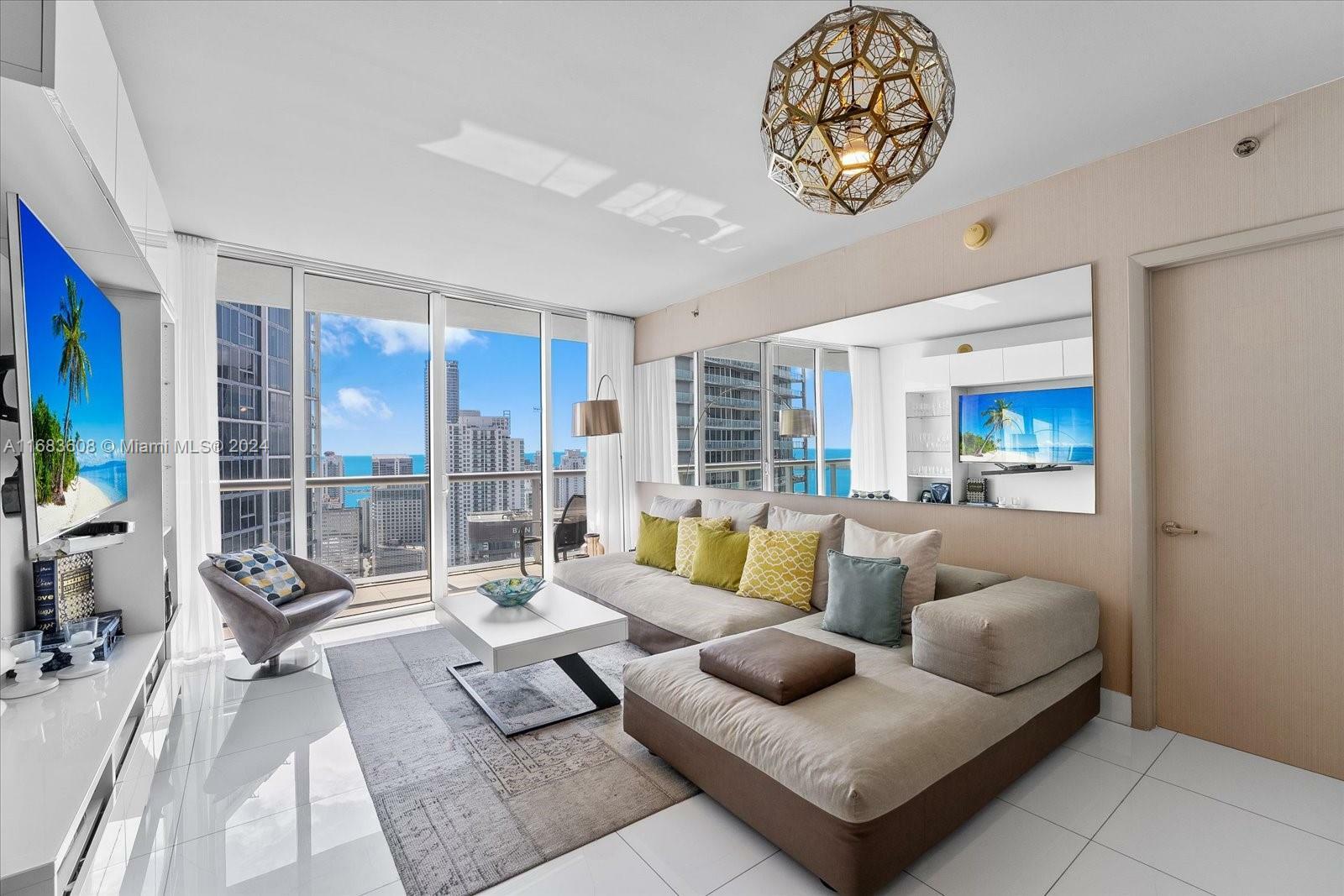 Property Photo:  475 Brickell Ave 5113  FL 33131 