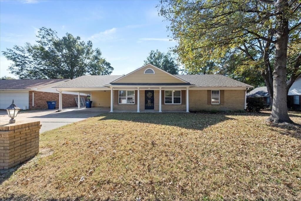 Property Photo:  910 Richland  AR 72301 