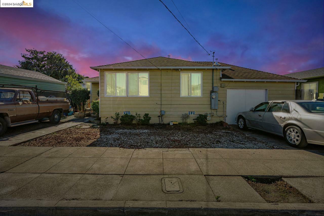 Property Photo:  2366 Esmond Ave  CA 94804 