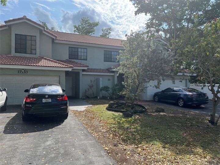 Property Photo: 11530-32 NW 43rd St FL 33065