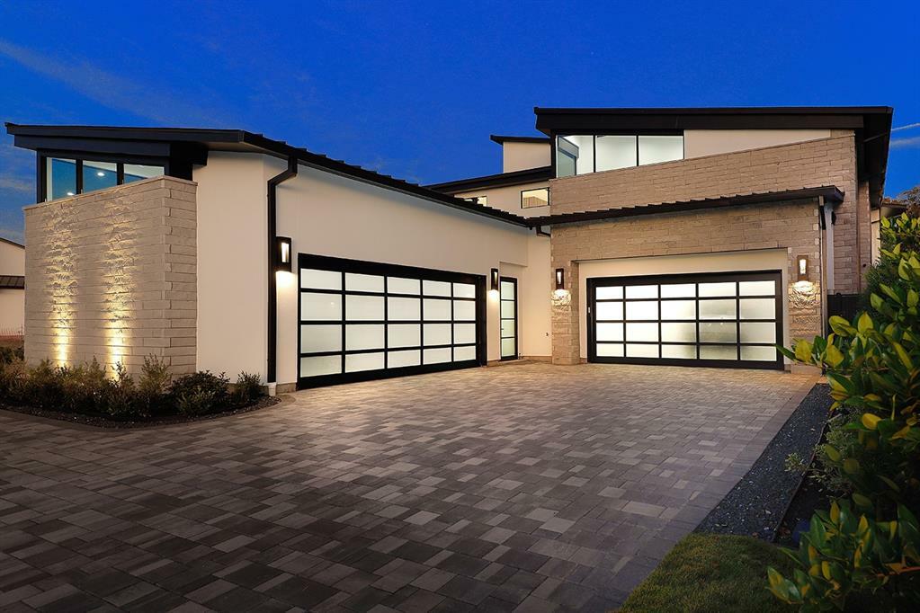 Property Photo: 38 Aria Isle Drive TX 77380