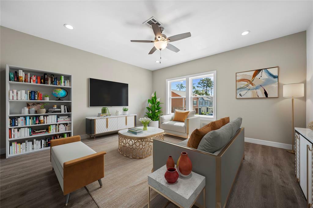 Property Photo: 5262 Ella Boulevard 408 TX 77018