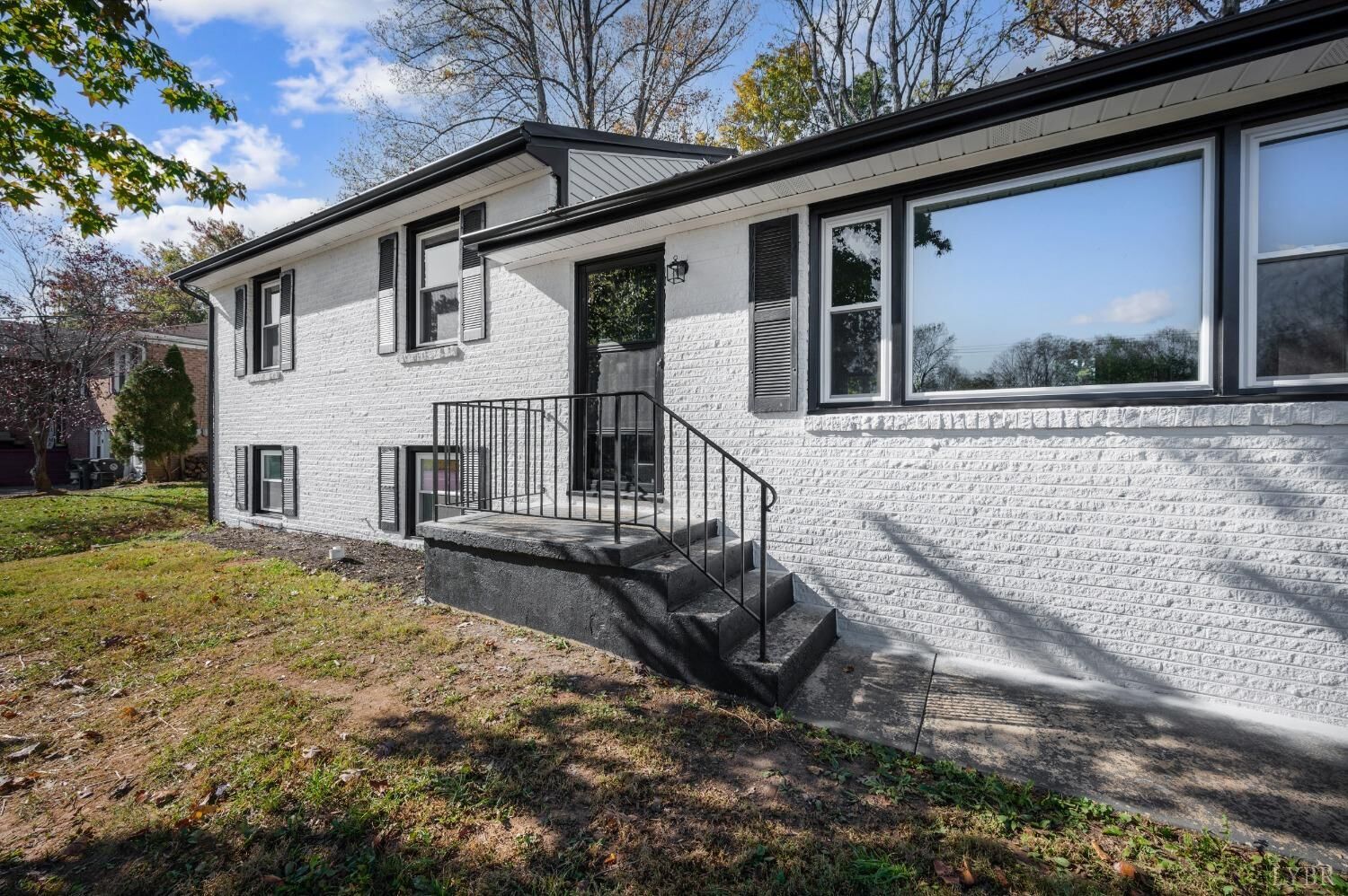 Property Photo: 805 Sanhill Drive VA 24502
