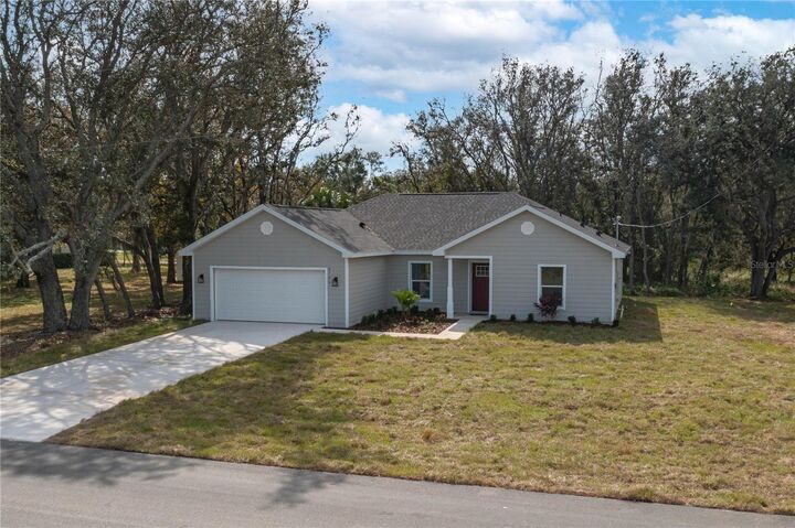 Property Photo: 3123 W County Line Road R FL 33825
