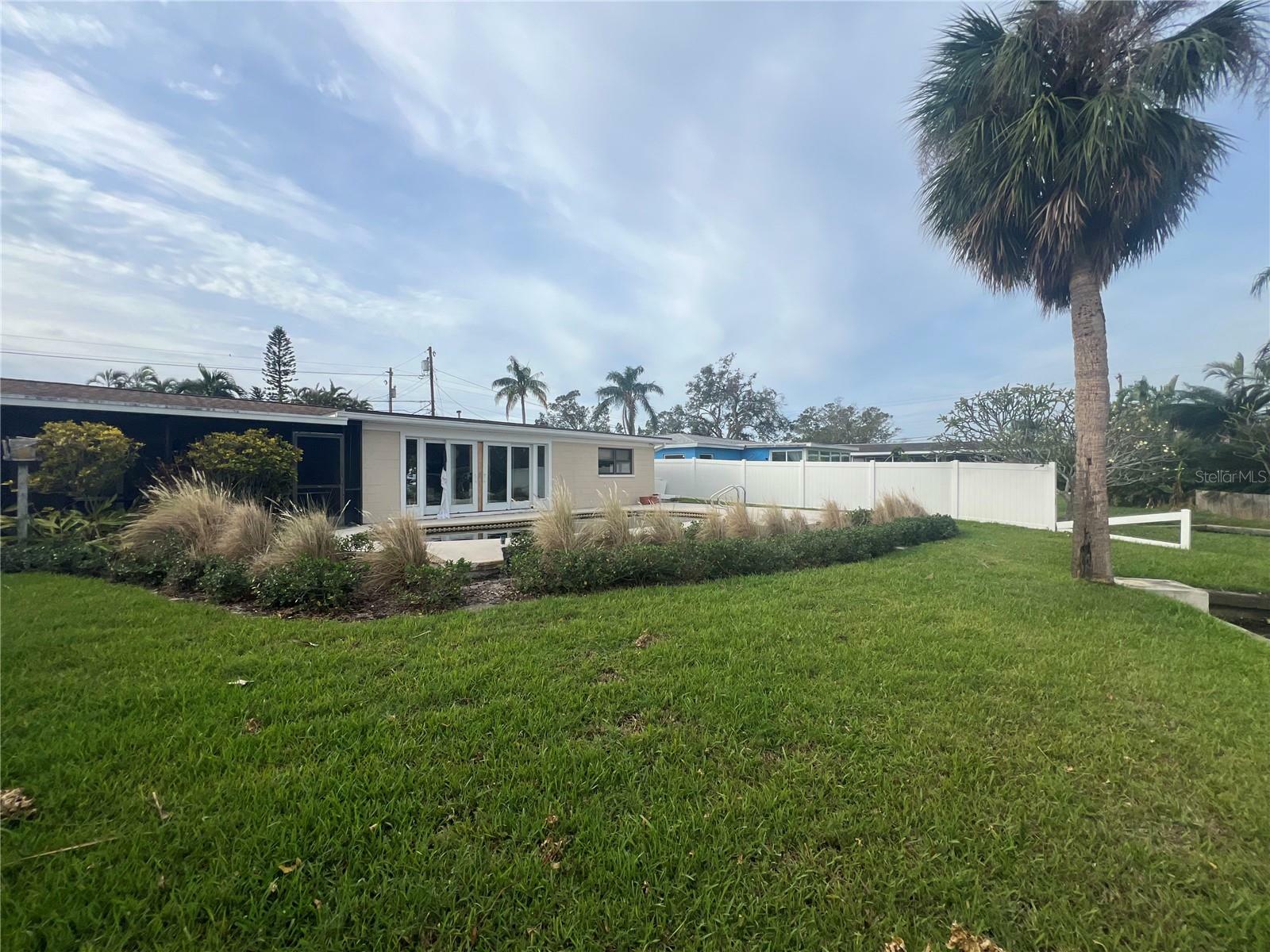 Property Photo:  133 92nd Avenue N  FL 33702 