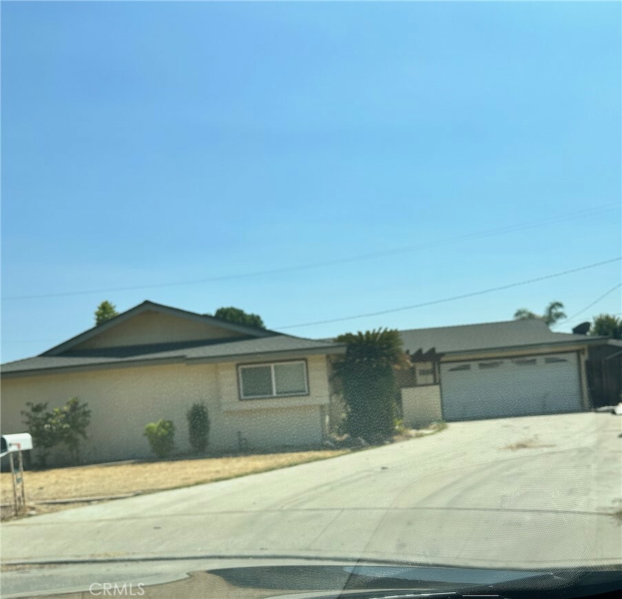 Property Photo:  3805 Linda Cara Way  CA 93309 