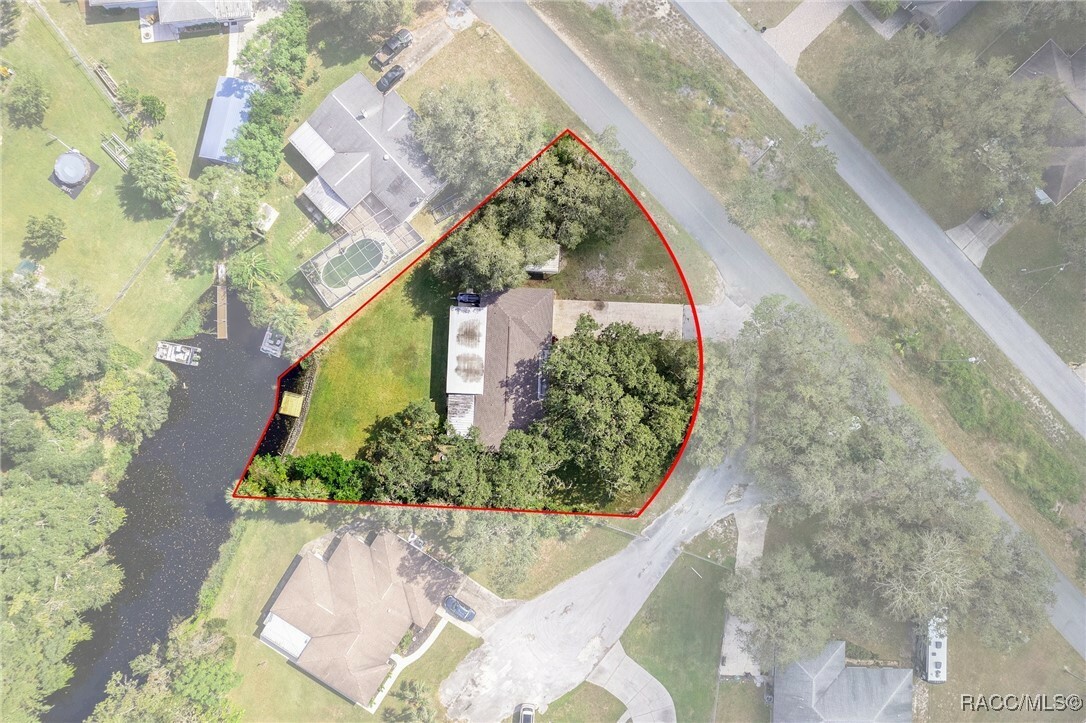 Property Photo:  9539 E Southgate Drive  FL 34450 