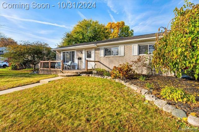 Property Photo:  14315 Blue Skies Street  MI 48154 