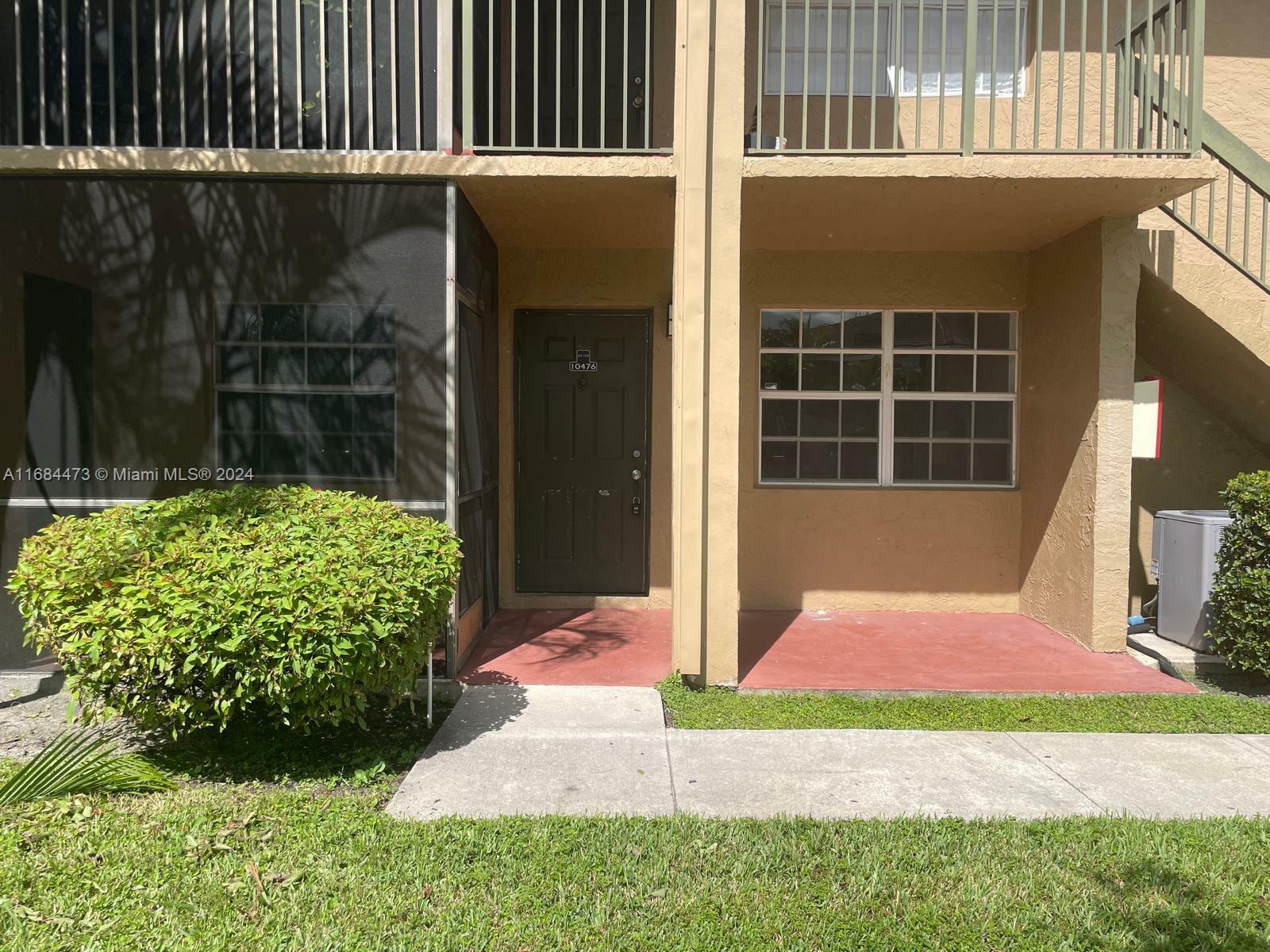 10476 NW 8th St 104  Pembroke Pines FL 33026 photo