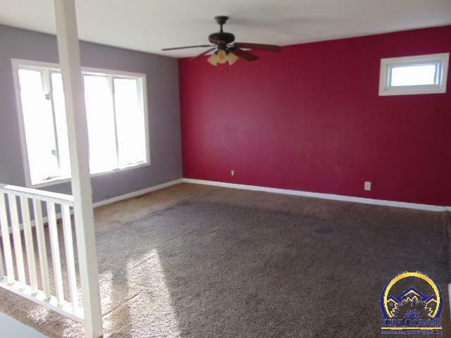 Property Photo:  4025 SE Mercier St  KS 66609 