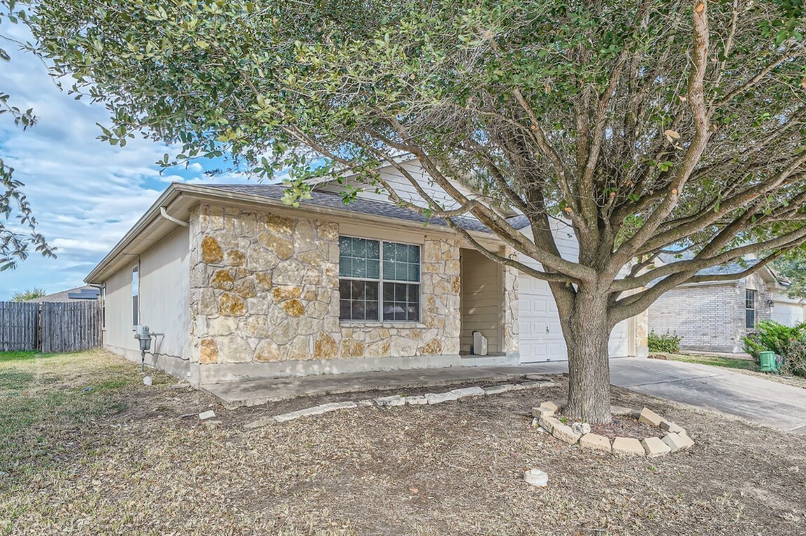 Property Photo:  18412 Cloudmore Lane  TX 78621 