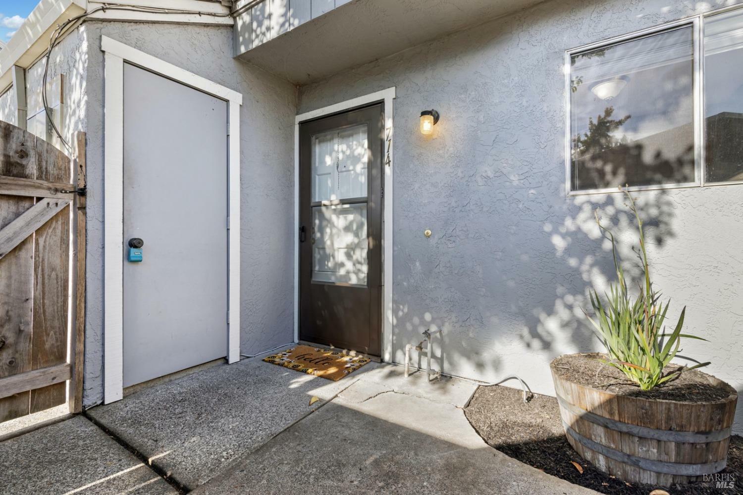 Property Photo:  714 Racquet Club Circle  CA 94928 