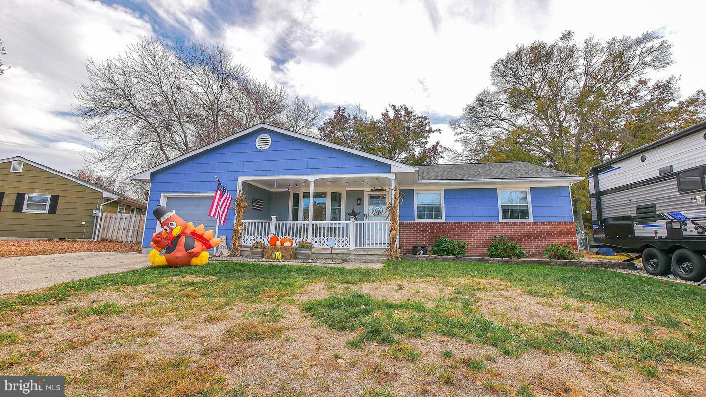 Property Photo:  6 Saratoga Lake Drive  NJ 08087 