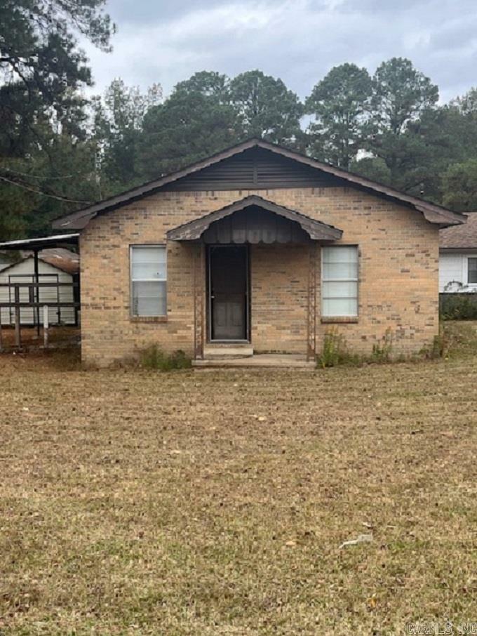 Property Photo: 1590 California Ave Avenue AR 71701