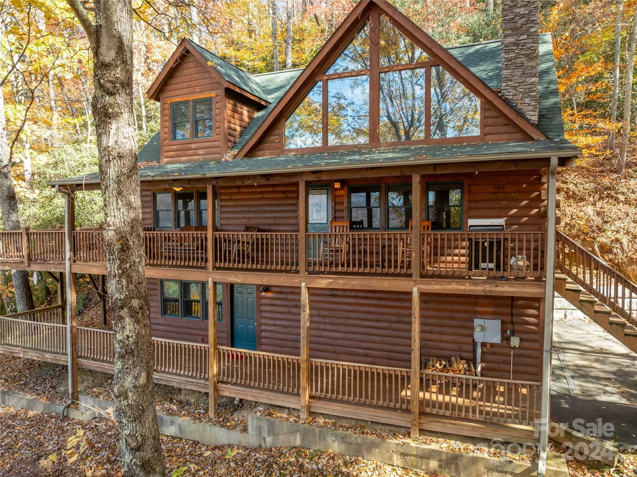 Property Photo:  339 Tsalagi Trail  NC 28751 