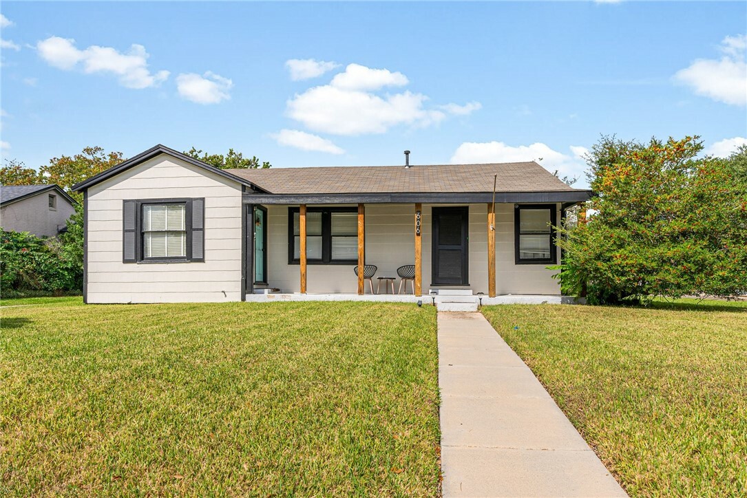 Property Photo:  606 Ralston Avenue  TX 78404 