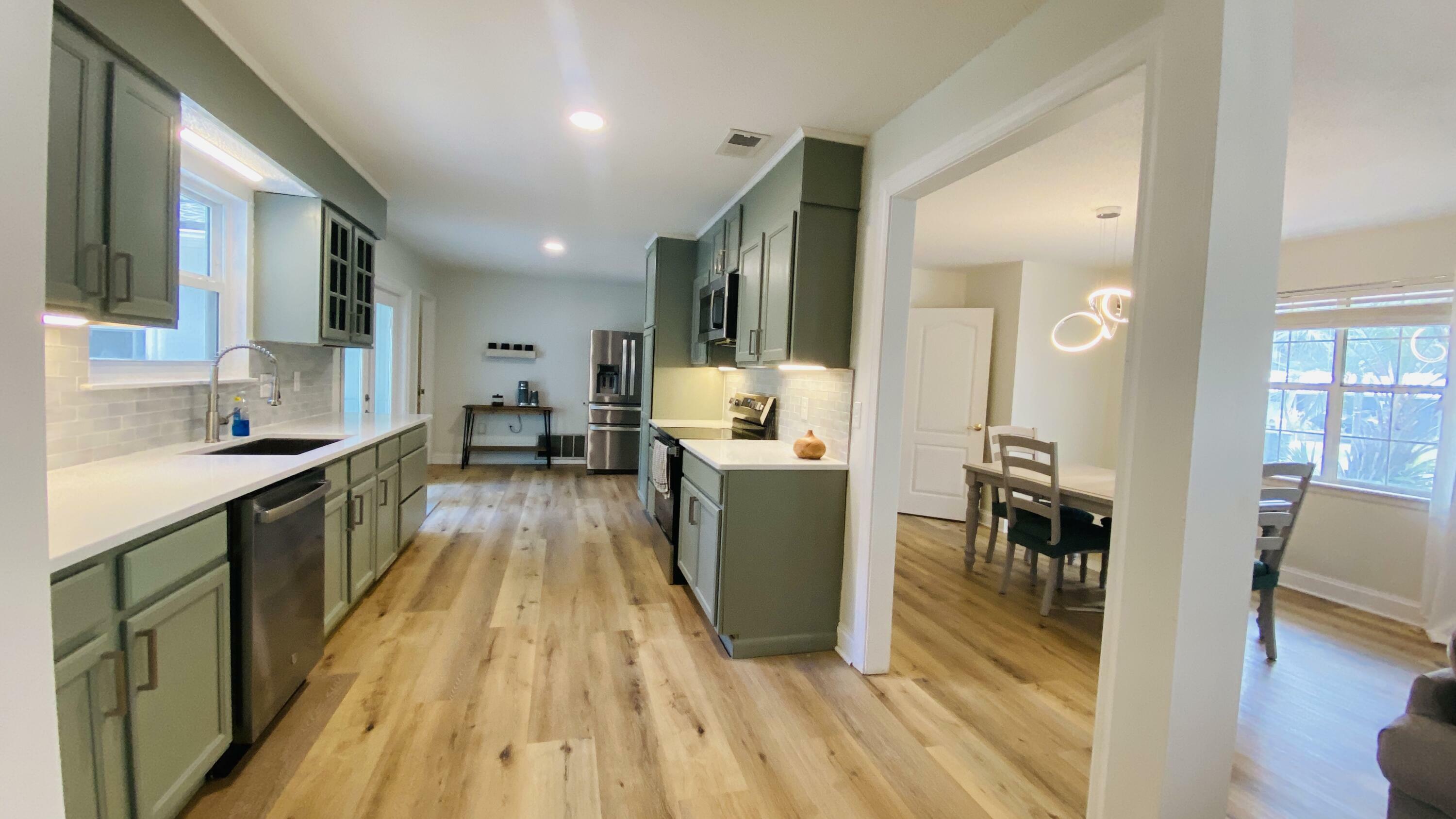 Property Photo: 215 NE Buck Drive FL 32548