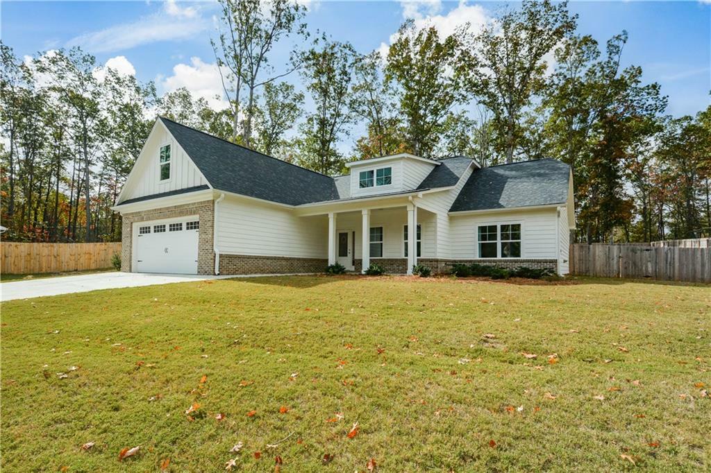 Property Photo:  814 Harmony Road  GA 30179 