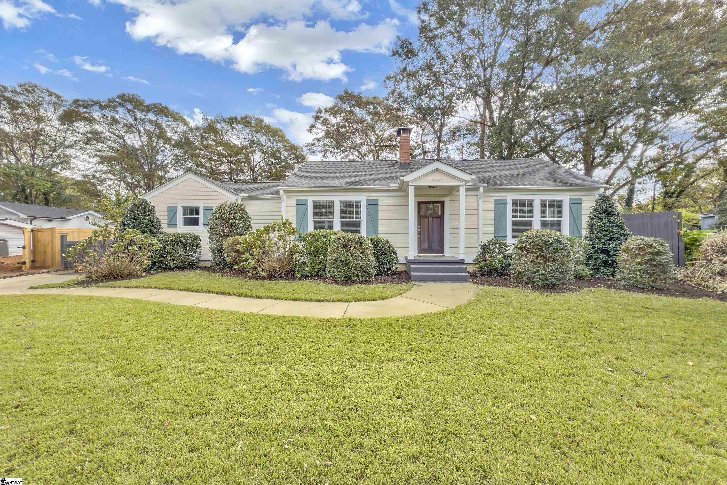 Property Photo:  309 Briarcliff Drive  SC 29607 