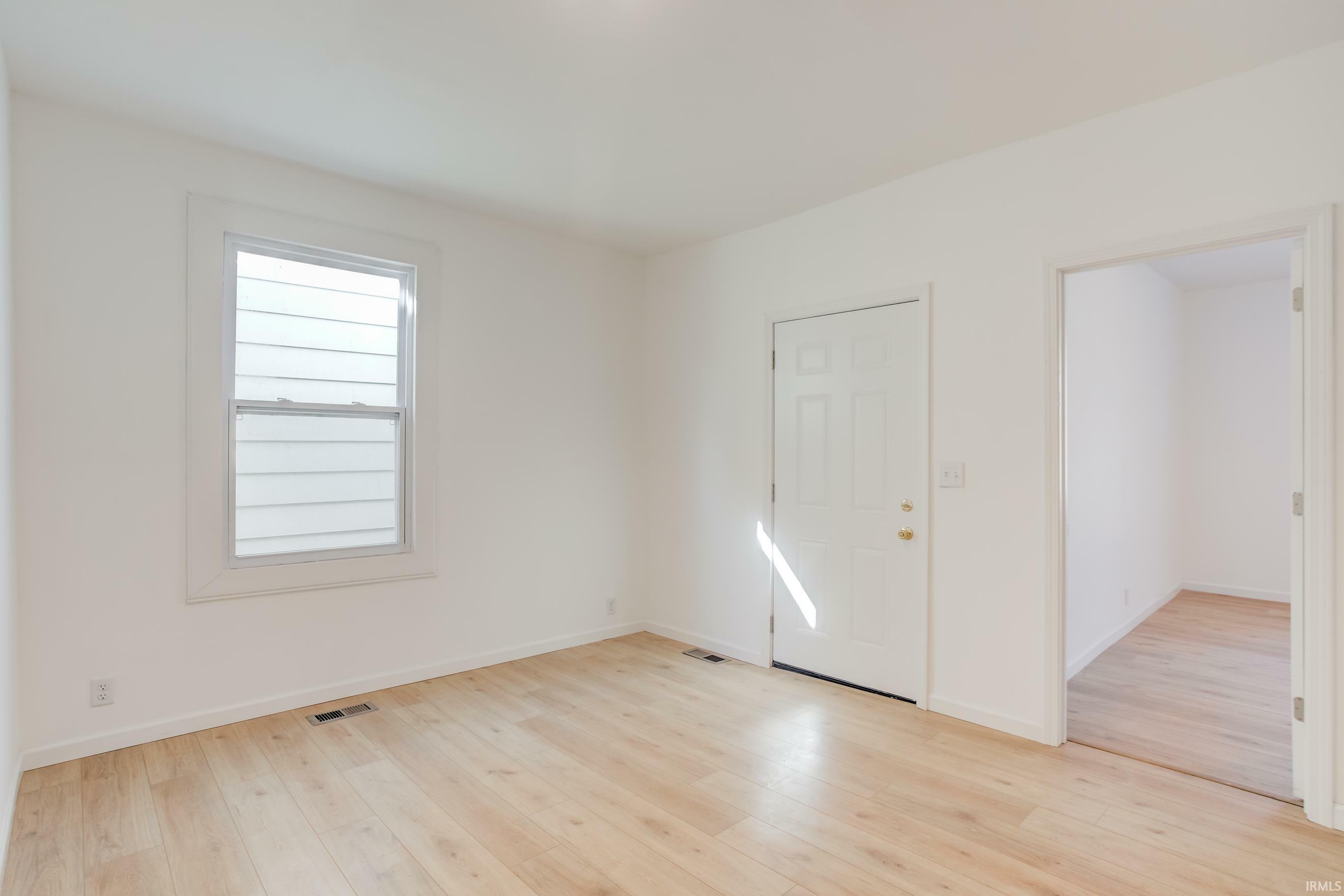 Property Photo:  635 E Louisiana Street  IN 47711 