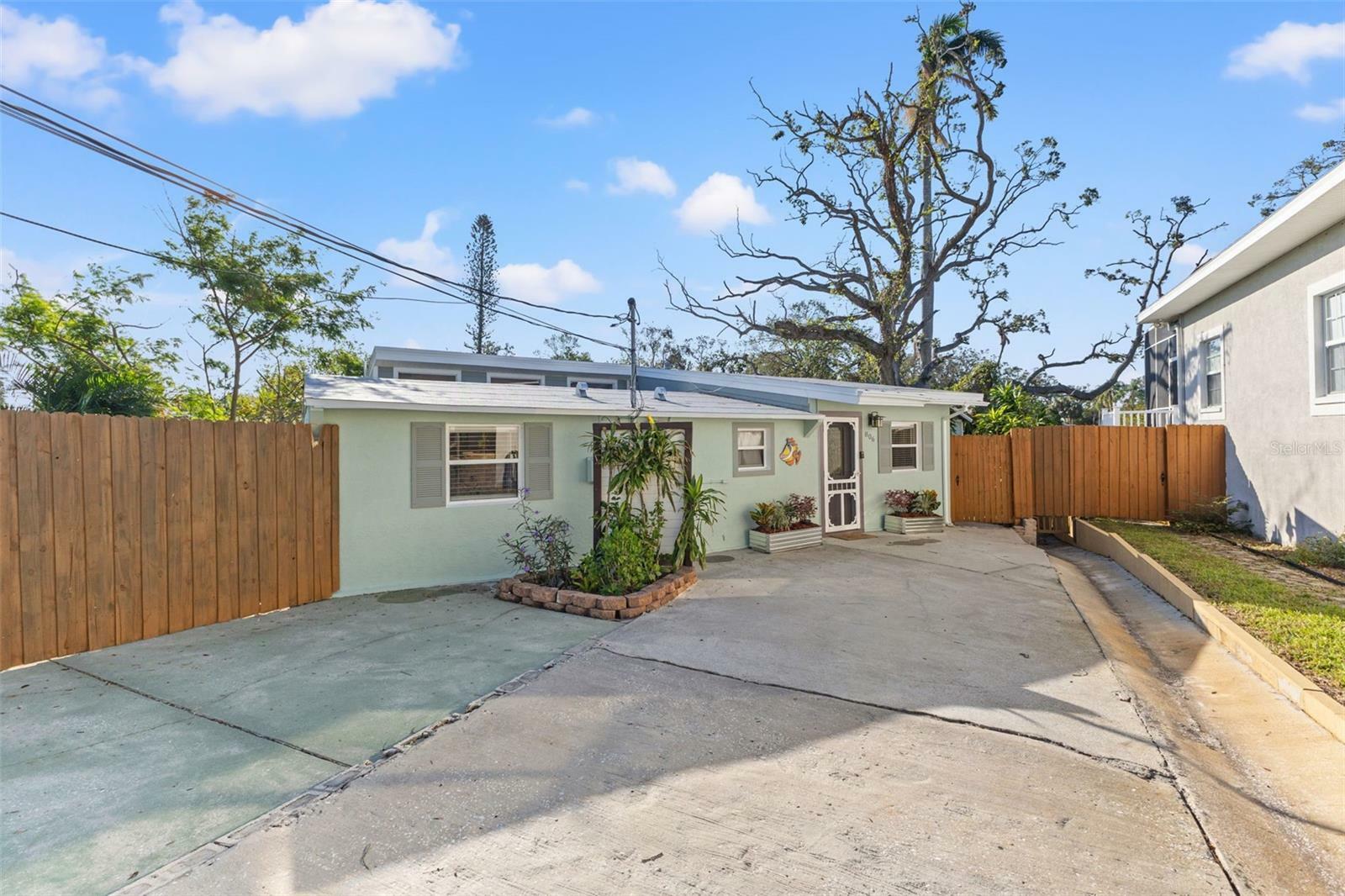 Property Photo:  806 Bamboo Drive S  FL 33707 