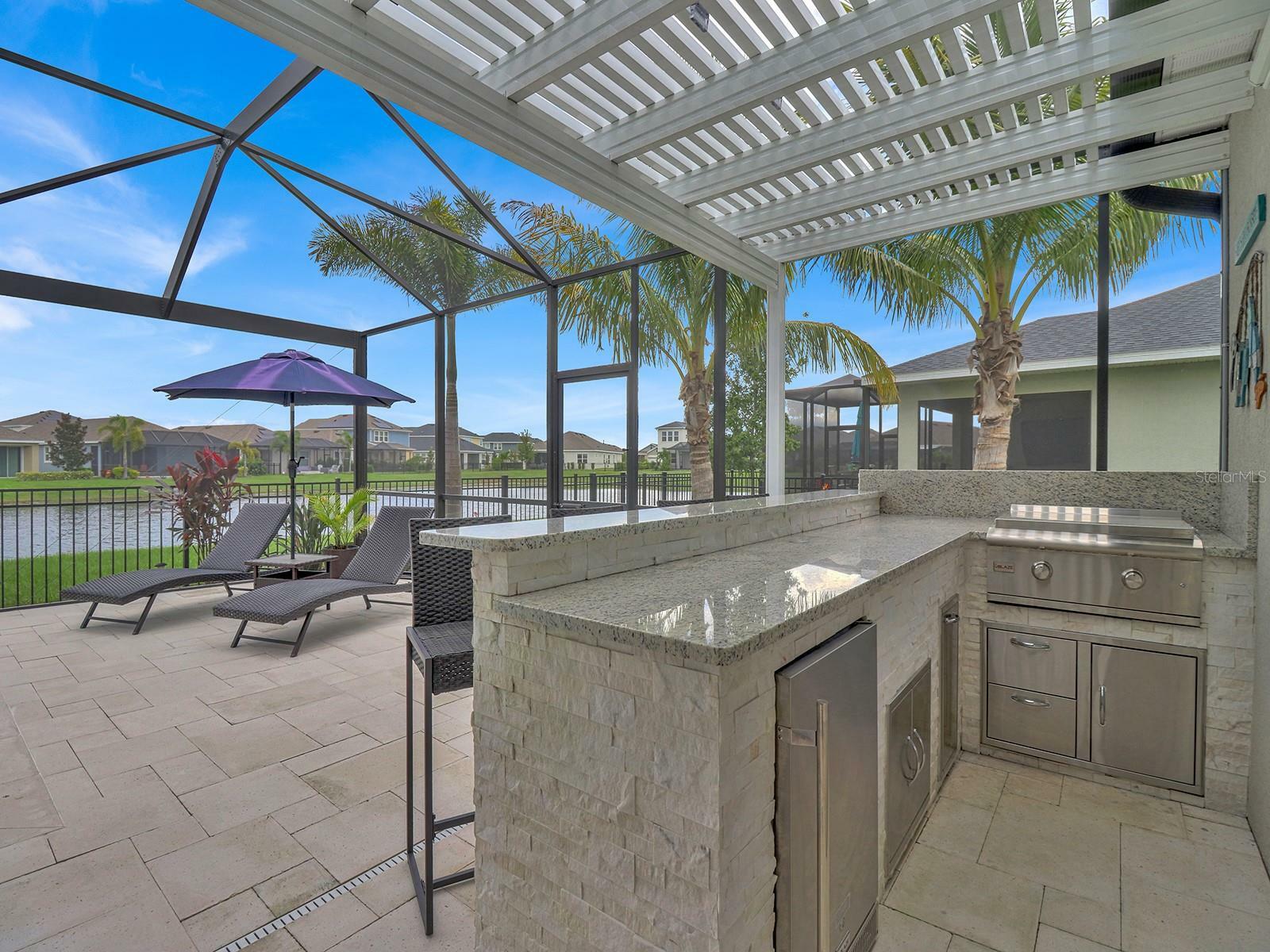 Property Photo:  7112 Estero Court  FL 33572 