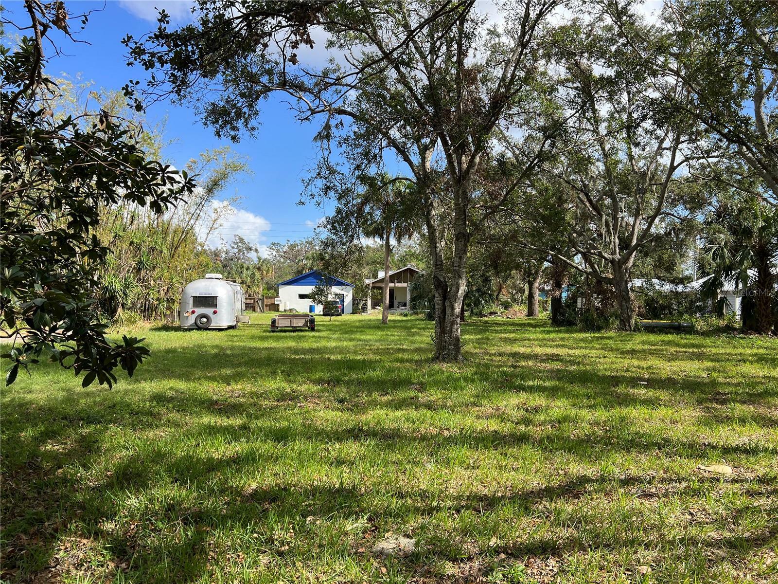 Property Photo:  4125 Old Bradenton Road  FL 34234 