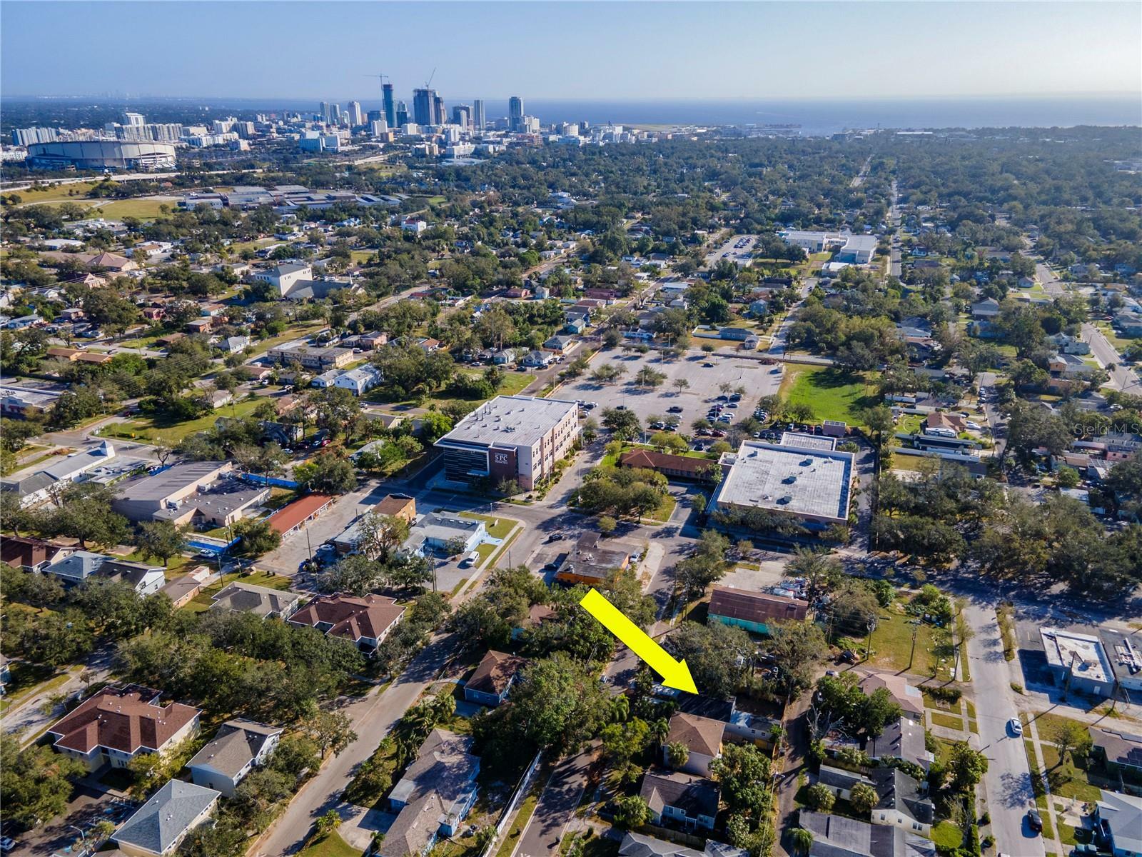 Property Photo:  2230 Melrose Avenue S  FL 33712 