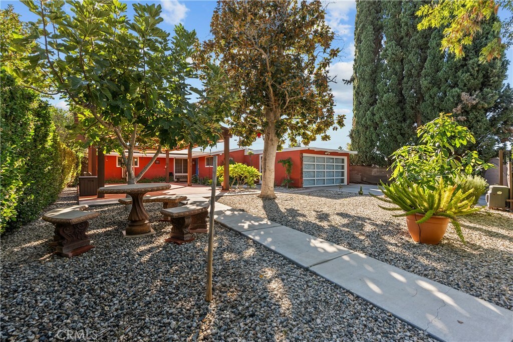 Property Photo:  6742 Sunnybrae Avenue  CA 91306 