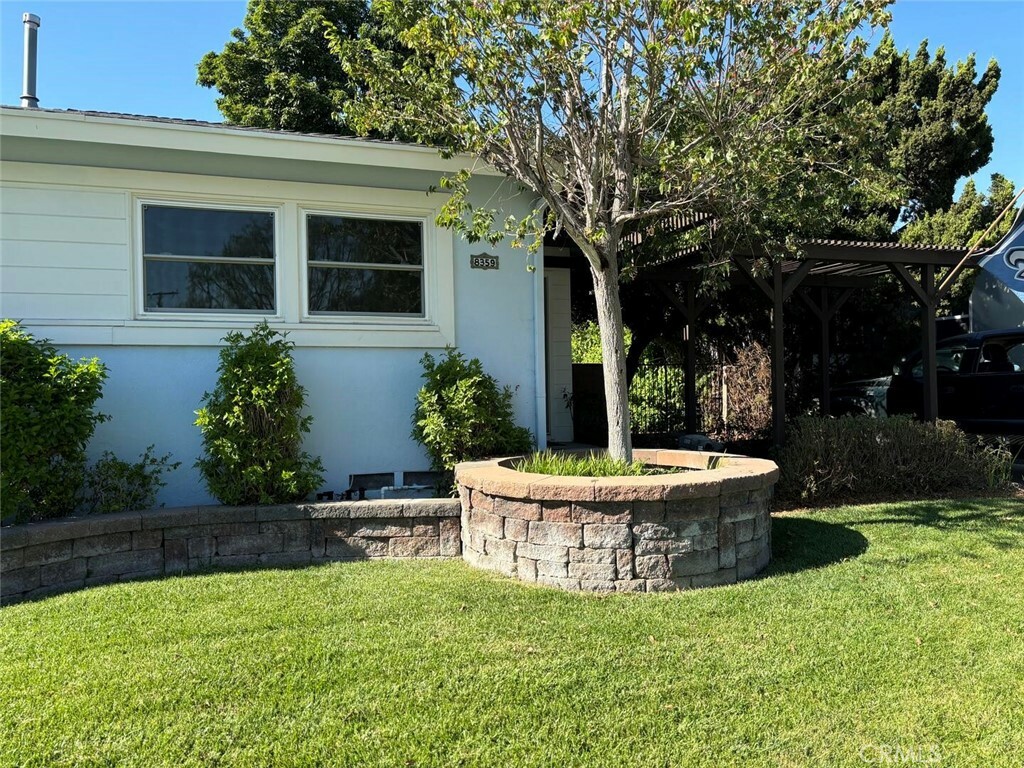 Property Photo: 8359 California Avenue CA 90605