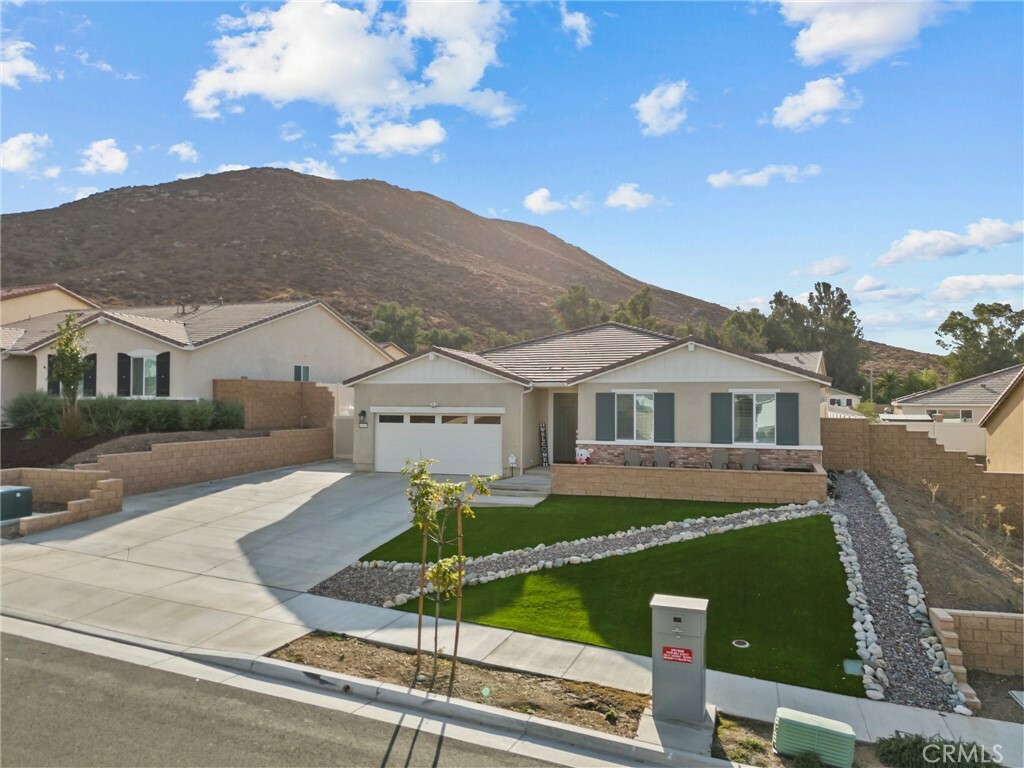 Property Photo: 29707 Wolf Glen Court CA 92596