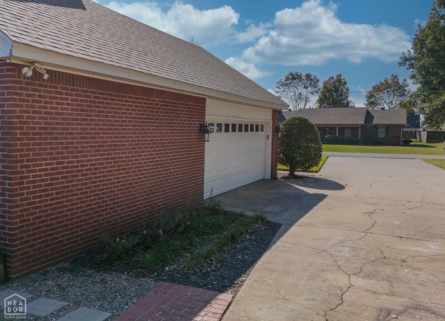 Property Photo:  222 W Riverside Drive  AR 72365 