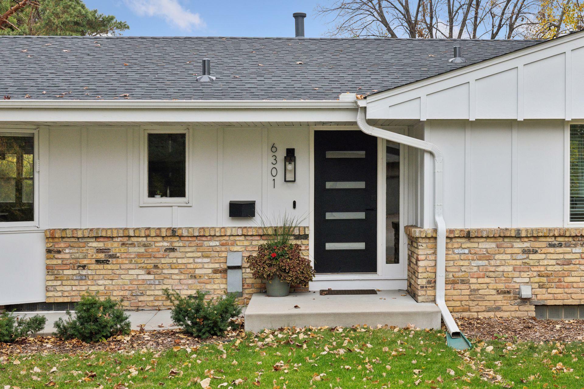 Property Photo:  6301 Virginia Avenue S  MN 55424 