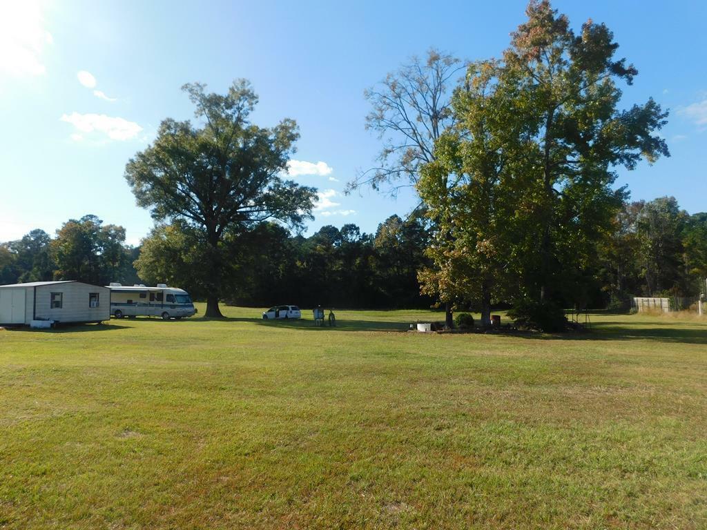 Property Photo:  4052 S Hwy 431  AL 36027 